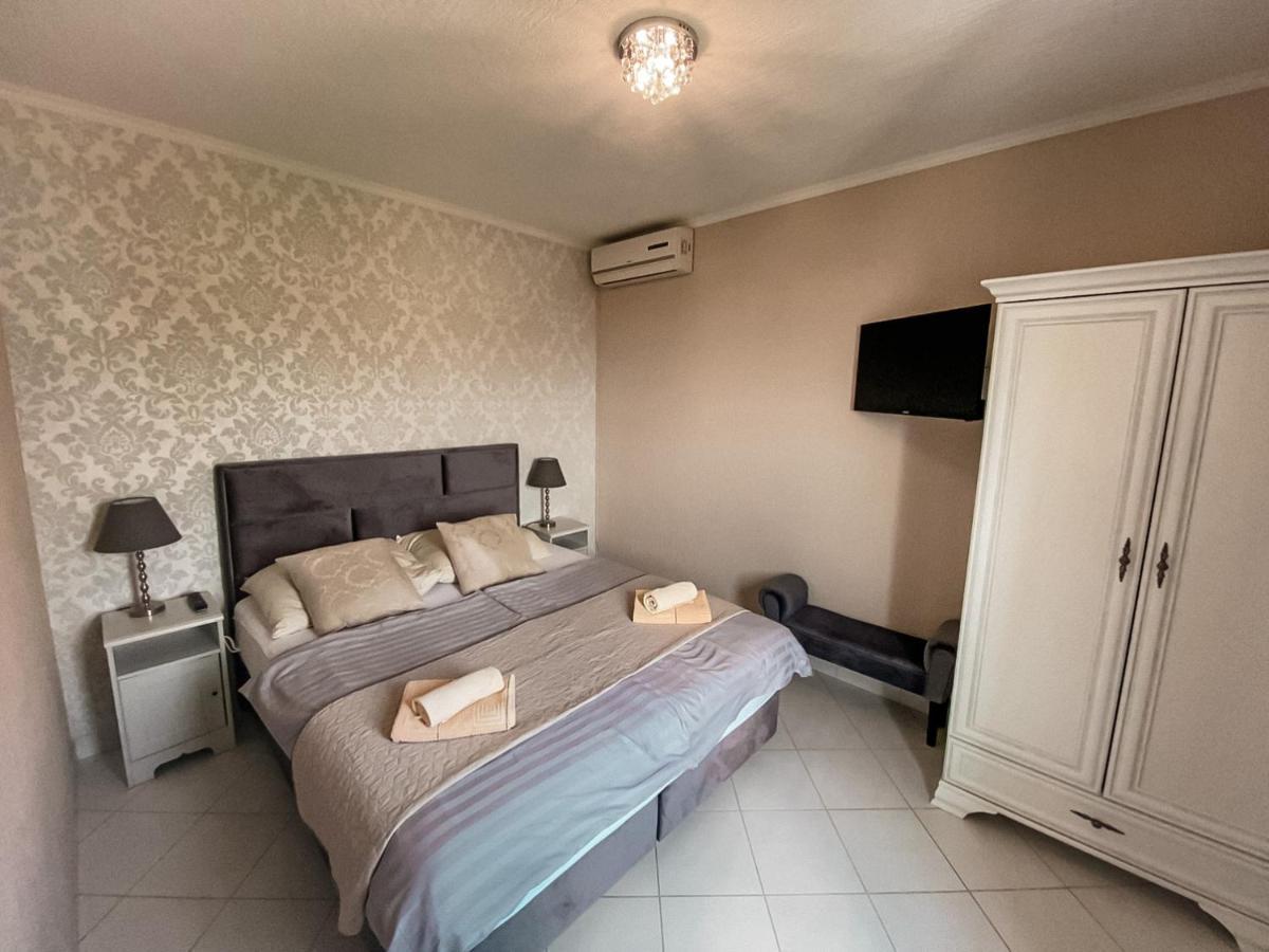 Apartments Villa Chiara Opatija Ičići Buitenkant foto