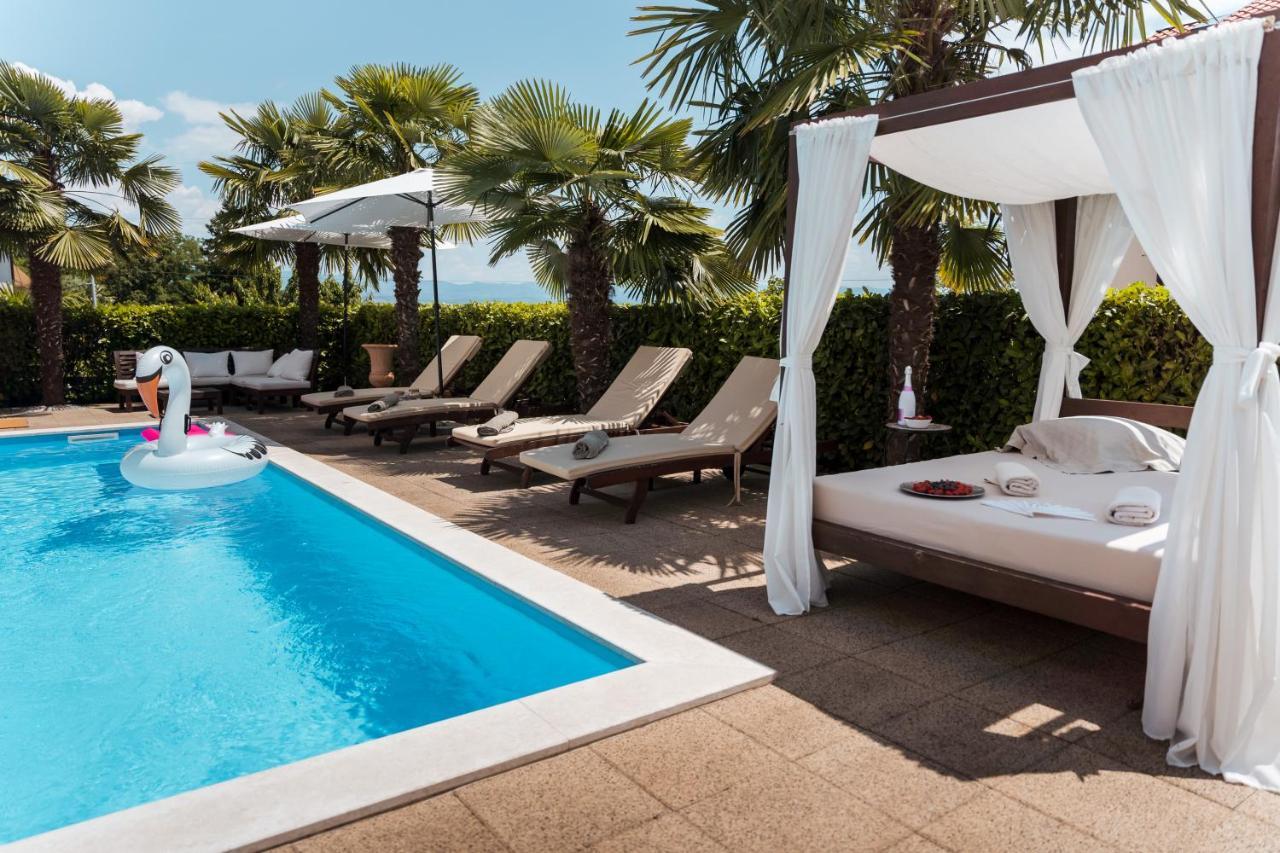 Apartments Villa Chiara Opatija Ičići Buitenkant foto