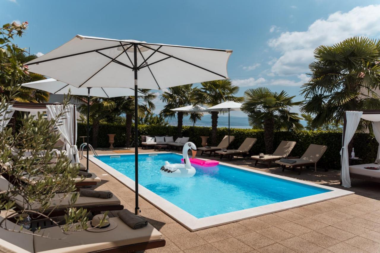 Apartments Villa Chiara Opatija Ičići Buitenkant foto