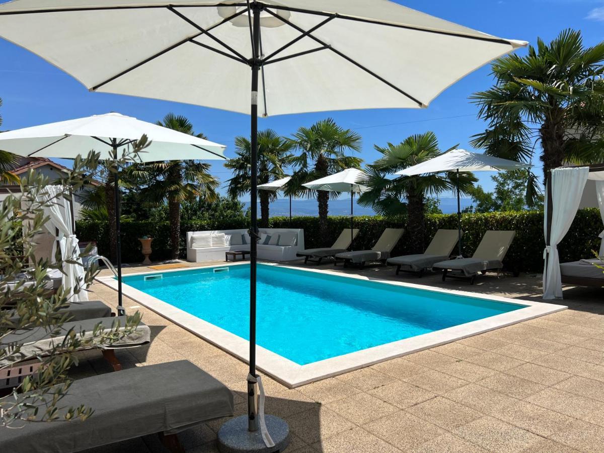 Apartments Villa Chiara Opatija Ičići Buitenkant foto