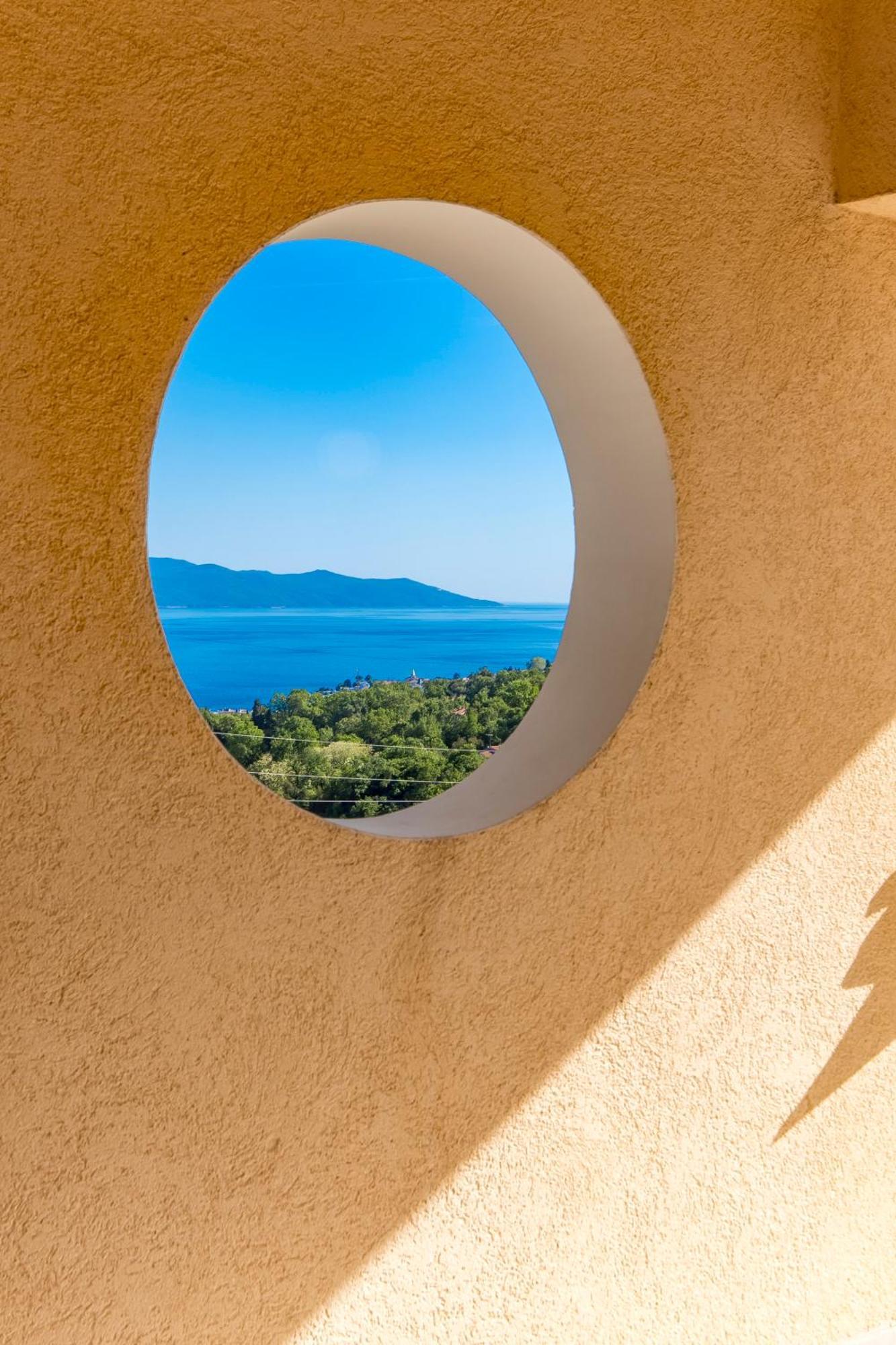 Apartments Villa Chiara Opatija Ičići Buitenkant foto