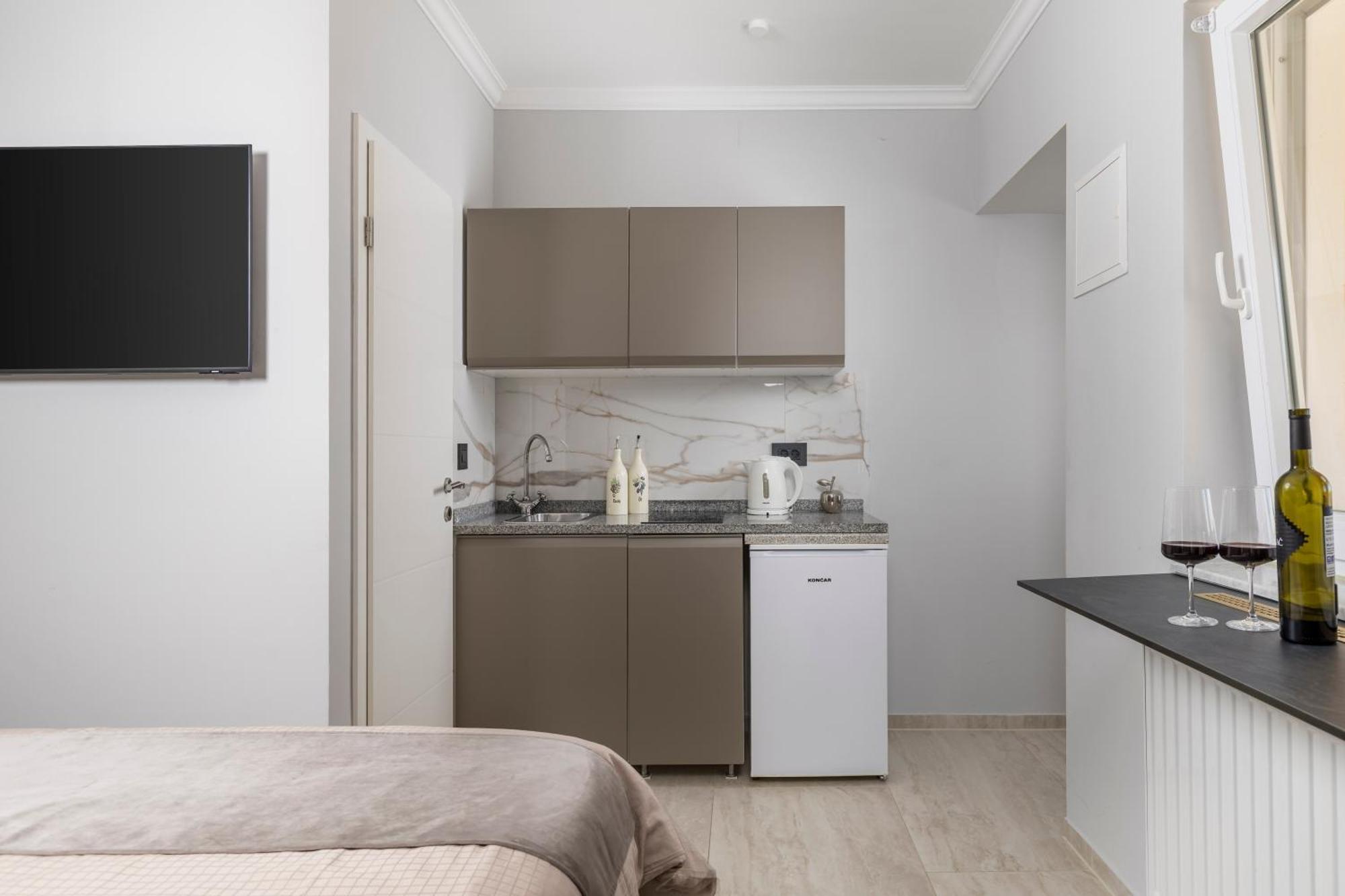 Apartments Villa Chiara Opatija Ičići Buitenkant foto